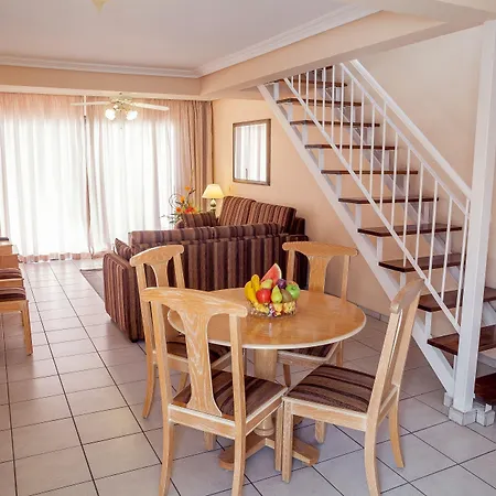 Sunset Bay Club شقة فندقية 4*