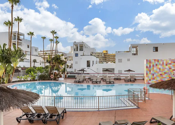 Sunset Bay Club Aparthotel